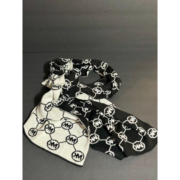 Michael Kors Logo Knit Scarf Black White Reversible Acrylic Winter Wrap - Picture 5 of 5
